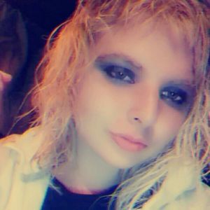 Meet your Posher, Brooke